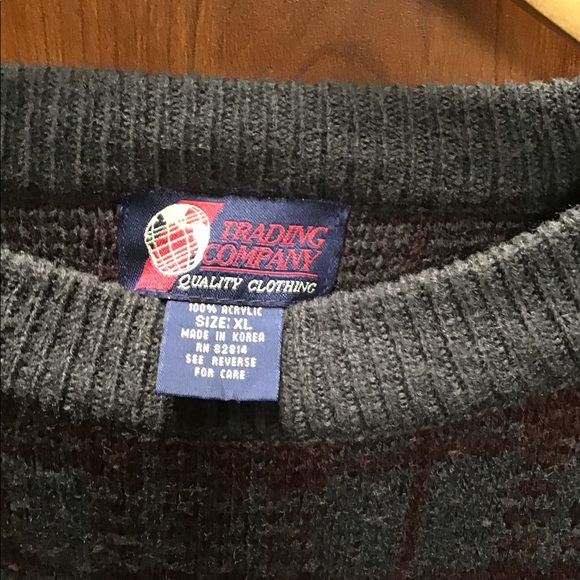 Trading Company Men’s Sweater - Picture 4 of 6